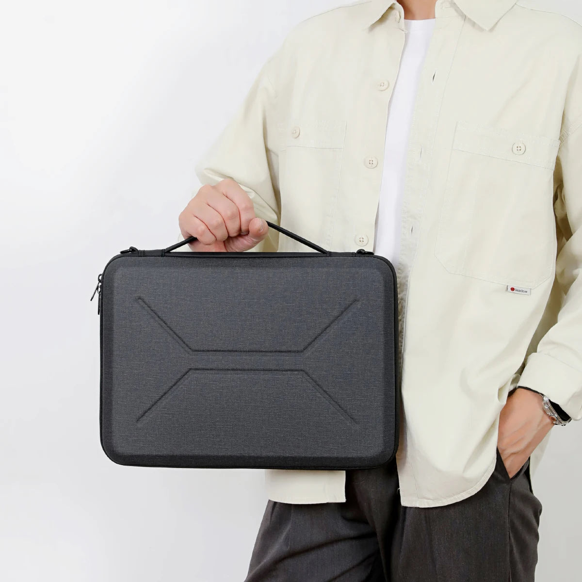 Hard Shell Single-Shoulder Laptop Sleeve